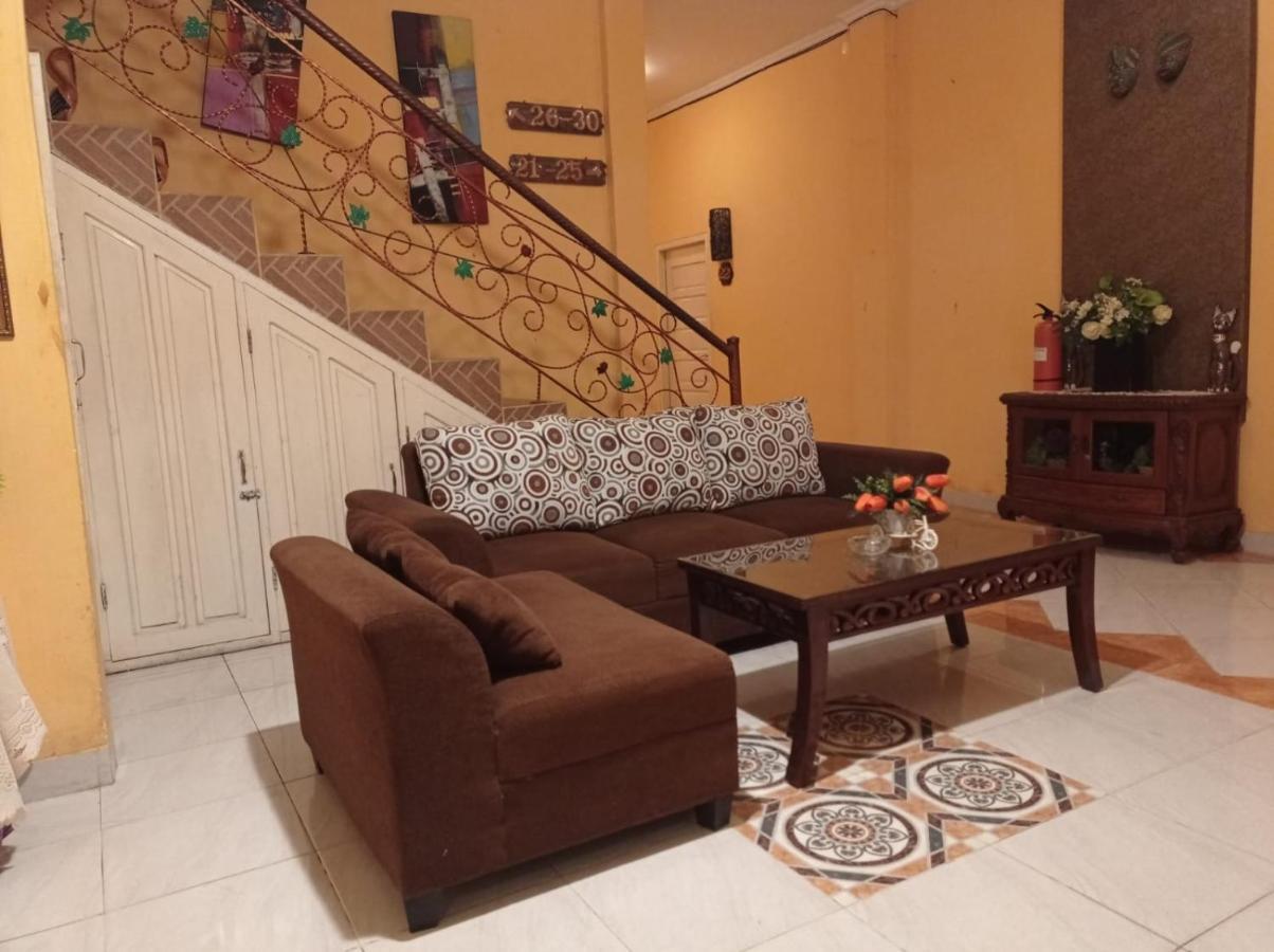 Hotel Nayora Prabumulih Perabumulih Екстер'єр фото